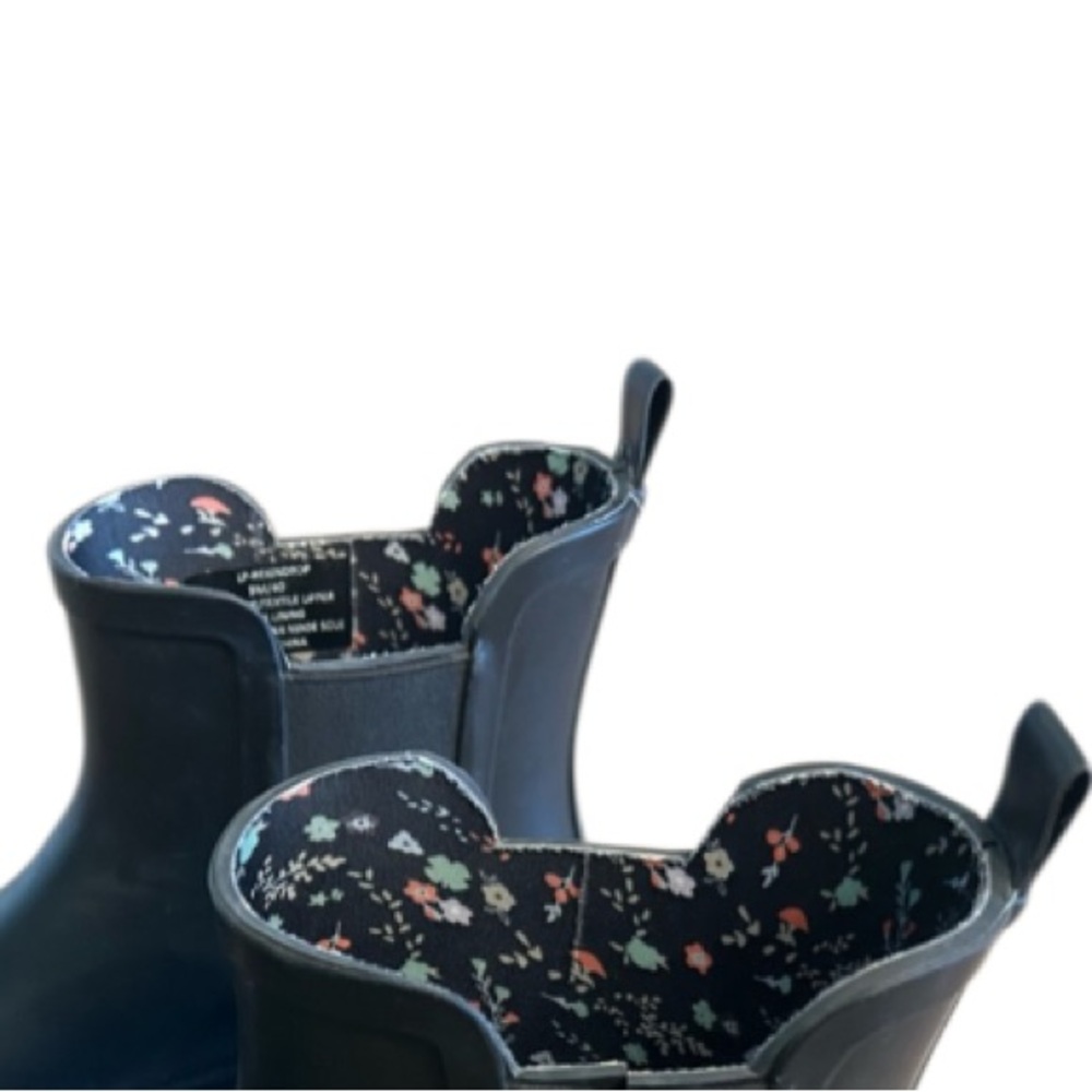 Lucky Brand Black Ankle Boots with Floral Interior - Picture 5 of 6